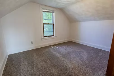 505 Hayes Street, South Beloit, IL 61080 - Photo 15