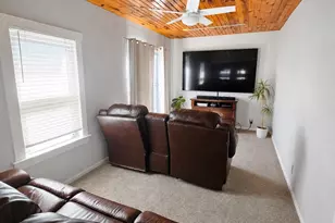 1939 Cumberland St, Rockford, IL 61103 - Photo 9