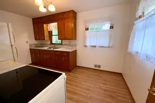 1824 Crestwood Ave, Rockford, IL 61103 - Photo 9