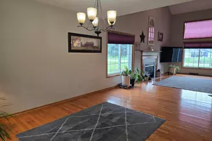 4996 Zenith Pkwy, Machesney Park, IL 61115 - Photo 9