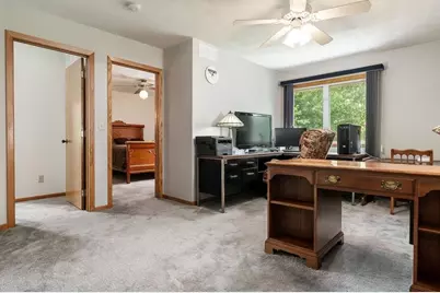 4996 Zenith Parkway, Machesney Park, IL 61115 - Photo 9