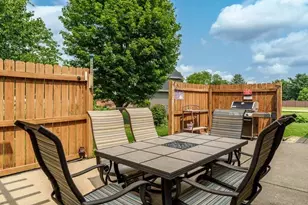 4996 Zenith Pkwy, Machesney Park, IL 61115 - Photo 43