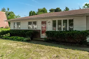 416 Kile Dr, Rockton, IL 61072 - Photo 3