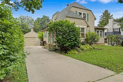 1540 W Logan Street, Freeport, IL 61032 - Photo 1