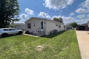 2221 Iris Ave, Belvidere, IL 61008 - Photo 1