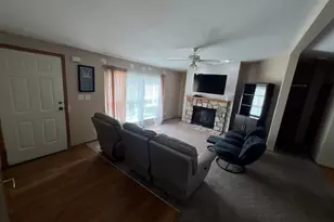 2221 Iris Ave, Belvidere, IL 61008 - Photo 3