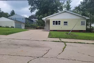 2701 18th St, Rockford, IL 61109 - Photo 3