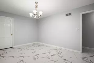 1718 Jacoby Pl, Rockford, IL 61107 - Photo 41
