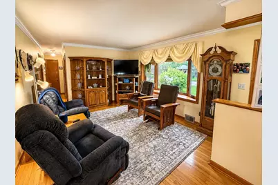 6007 Hollis Avenue, Loves Park, IL 61111 - Photo 3