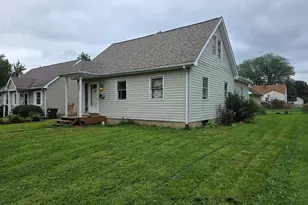 845 N 12th St, Rochelle, IL 61068 - Photo 1