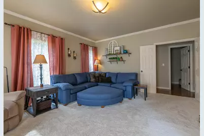 960 Woodside Terrace, Freeport, IL 61032 - Photo 9