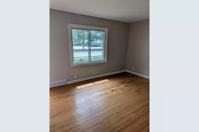 412 Hosmer Street, Loves Park, IL 61111 - Photo 3