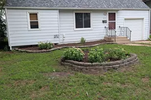 412 Hosmer St, Loves Park, IL 61111 - Photo 1