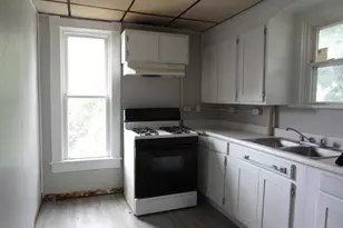 1413 11th St, Rockford, IL 61108 - Photo 5