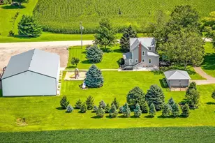 4139 S Spielman Rd, Leaf River, IL 61047 - Photo 3