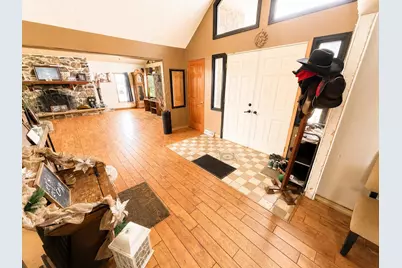 20775 Hickory Hills Road, Sterling, IL 61081 - Photo 25