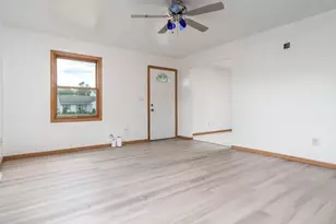 2951 16th St, Rockford, IL 61109 - Photo 5