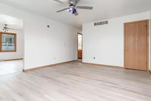 2951 16th St, Rockford, IL 61109 - Photo 7