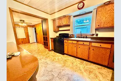 415 W Locust Street, Lanark, IL 61046 - Photo 3