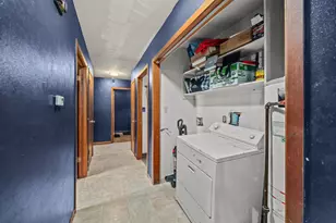 2402 Rockwell St, Rockford, IL 61102 - Photo 11