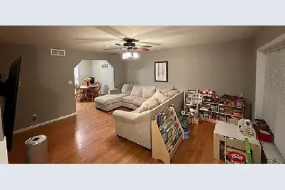 1010 W McKinley Road, Ottawa, IL 61350 - Photo 3