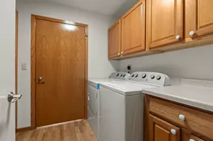 248 Nelson Pkwy, Cherry Valley, IL 61016 - Photo 9