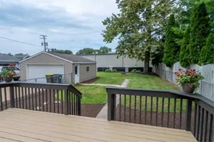 539 Central Ave, Genoa, IL 60135 - Photo 33