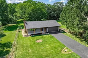 6816 Stardust Trail, Roscoe, IL 61073 - Photo 5