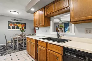 6353 Abernathy Way, Roscoe, IL 61073 - Photo 9