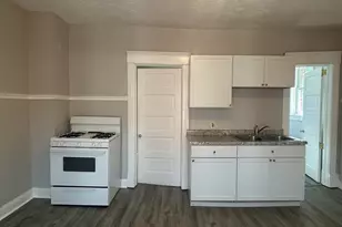 1421 Charles St, Rockford, IL 61104 - Photo 13