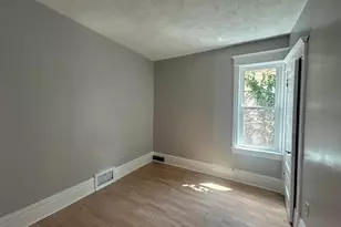 1421 Charles St, Rockford, IL 61104 - Photo 9