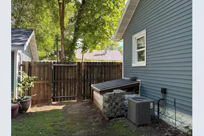 313 N Horace Avenue, Rockford, IL 61101 - Photo 5