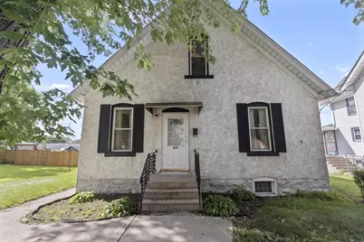 838 N 1st St, Rockford, IL 61107 - Photo 1