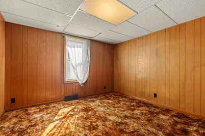 838 N 1st St, Rockford, IL 61107 - Photo 11