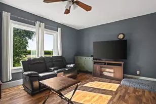 21 N Summer Hill Rd, Polo, IL 61064 - Photo 11