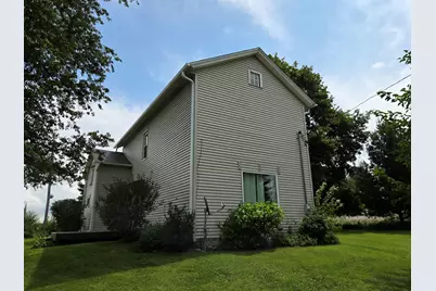 21 N Summerhill Road, Polo, IL 61064 - Photo 5