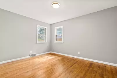 6319 Park Ridge Road, Loves Park, IL 61111 - Photo 9