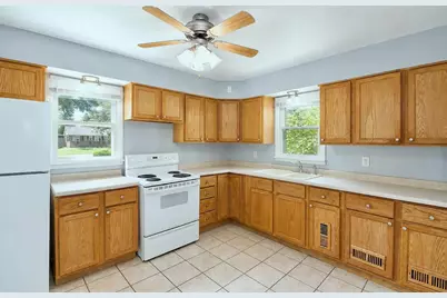 139 Wilson Avenue, Machesney Park, IL 61115 - Photo 9