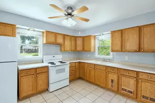139 Wilson Ave, Machesney Park, IL 61115 - Photo 9