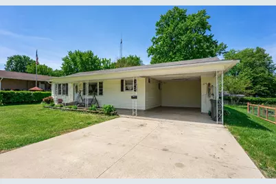 415 S Genoa Street, Genoa, IL 60135 - Photo 1