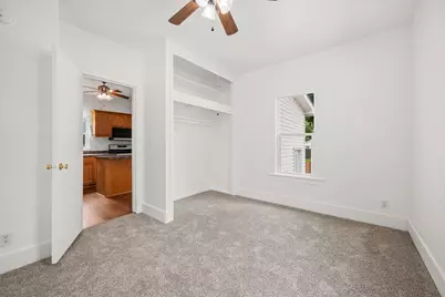 725 11th Street, Dekalb, IL 60115 - Photo 11