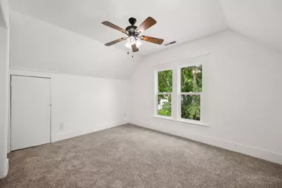 725 11th Street, Dekalb, IL 60115 - Photo 13