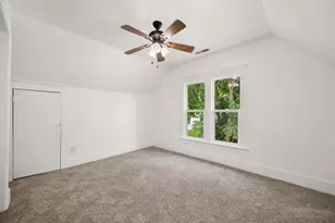 725 11th St, Dekalb, IL 60115 - Photo 13