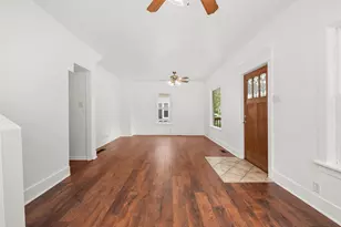 725 11th St, Dekalb, IL 60115 - Photo 5