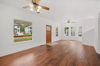725 11th Street, Dekalb, IL 60115 - Photo 3