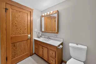 1022 13th St, Rockford, IL 61104 - Photo 19
