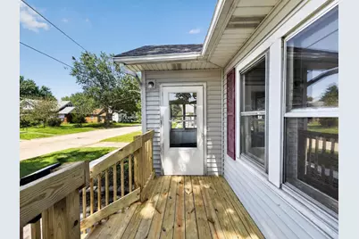 1022 13th Street, Rockford, IL 61104 - Photo 3