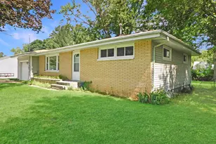 519 Ravine Ave, South Beloit, IL 61080 - Photo 3