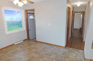 519 Ravine Ave, South Beloit, IL 61080 - Photo 9