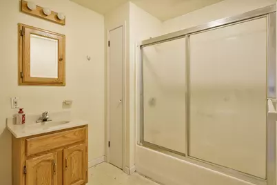 704 Irving Avenue, Rockford, IL 61101 - Photo 17